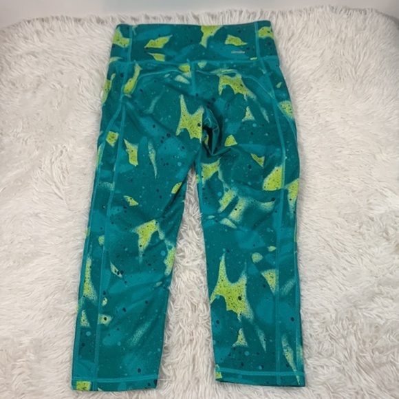 Adidas Climalite Mid-Rise Blue & Green Speckled Cropped Leggings - Picture 6 of 9